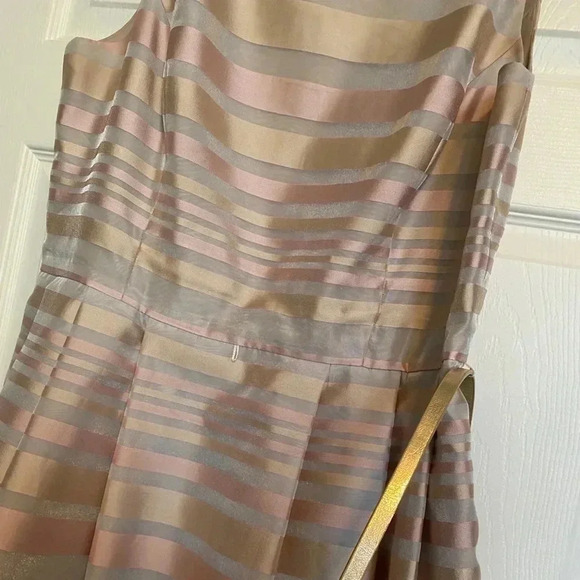 Jessica Howard’s Pink Stripe Cocktail Dress - Picture 5 of 7